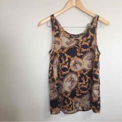 スカーフ柄トップス zara.MURUA.EMODA.forever21.H&Mのサムネイル