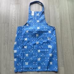 希少　マリメッコ　エプロン 期間限定】marimekko マリメッコ/ Vihkiruusu エプロン