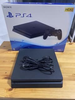 PlayStation 4 本体 CUH-2200A 500GBのサムネイル
