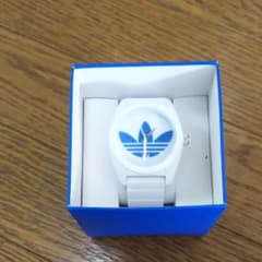 adidas腕時計のサムネイル