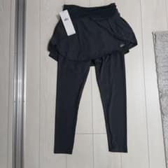 (125)ALO Yoga スコート付きレギンス ブラック Mサイズ 125)ALO Yoga スコート付きレギンス ブラック Mサイズ - メルカリ