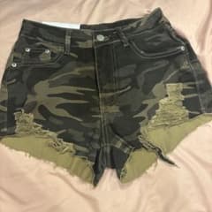 迷彩柄 ショートパンツ ダメージ加工 Sサイズ