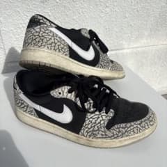 NIKE Air Jordan 1 Low Black Cementのサムネイル