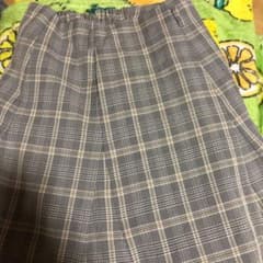 チェックスカートのサムネイル