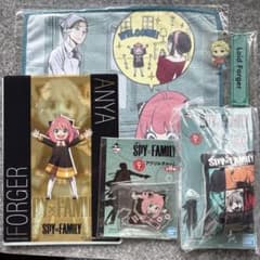 SPY×FAMILYグッズまとめ売りのサムネイル