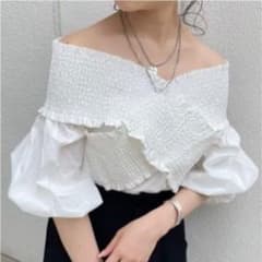フーズフーチコ　オフショルトップス　チコのサムネイル