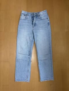 ライトブルー デニムパンツ ZARAのサムネイル