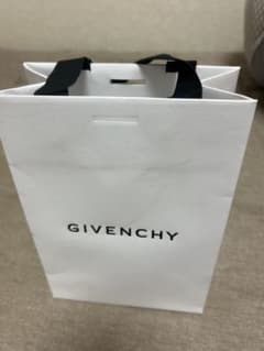 GIVENCHY ホワイト紙袋のサムネイル