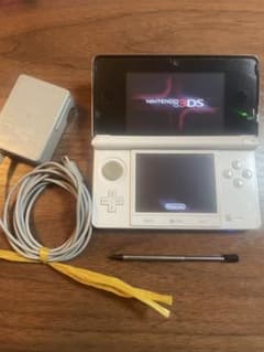 ニンテンドー3DS ホワイト 動作確認済みのサムネイル