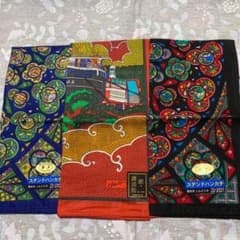 ローカルお土産ハンカチ　(横浜絵、長崎平戸ステンドハンカチ)のサムネイル