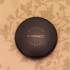 MAC  ブロンジングパウダー ゴールデン 早い者勝ちのサムネイル