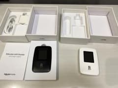 【まり７様】Rakuten WiFi Pocket ブラック&ホワイトのサムネイル