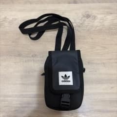 adidas Originals スマホショルダーバッグ ブラックのサムネイル