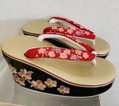 厚底草履(こっぽり調） 桜 刺繍のサムネイル