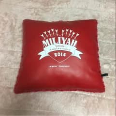 加藤ミリヤ ツアーグッズのサムネイル