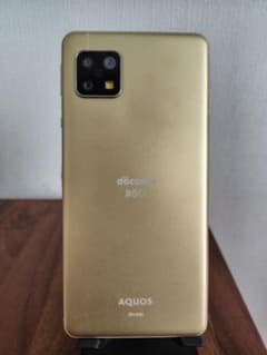 AQUOS sense5G docomo イエローゴールド SH-53Aのサムネイル