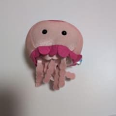 ピンクのクラゲのぬいぐるみのサムネイル