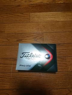 新品未使用　ゴルフボール titleist PROv1x ホワイト　ローナンバーのサムネイル