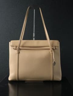 【美品】Cartier カルティエ カボション レザートート A4可 ベージュ 美品】Cartier カルティエ カボション レザートート A4可 ベージュ