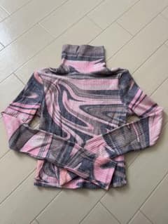 り*ん様 (新品未使用)bershka タイダイ　タートルネックのサムネイル