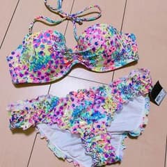 VICTORIA'S SECRET 水着のサムネイル