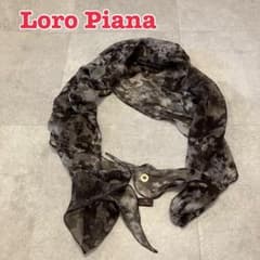 最高峰 ロロピアーナ シルク100% リーフ型 変形シアー　スカーフ イタリア製 最高峰 ロロピアーナ シルク100% リーフ型 変形シアー スカーフ