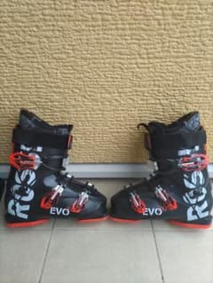 ROSSIGNOL EVO 70　中古　スキーブーツのサムネイル