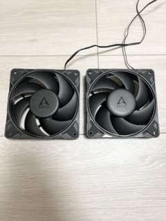 ARCTIC P12 Pro PST ケースファン ×2のサムネイル