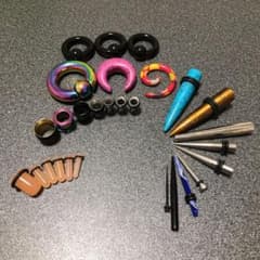 ボディピアス　拡張　セット売りのサムネイル