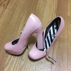 れいか様専用★益若つばさプロデュース★パンプスのサムネイル