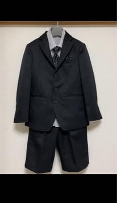 mugi様専用　男の子フォーマルスーツのサムネイル