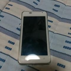 au htc ジャンクのサムネイル
