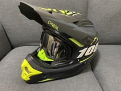 ONEAL オフロードヘルメットのサムネイル