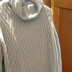 肩あきニット グレーのサムネイル