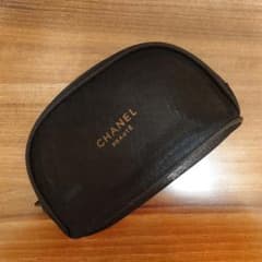 ⚠️最終価格⚠️ CHANEL ノベルティ ポーチのサムネイル