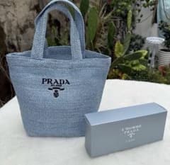 刺繍 ノベルティ プラダ ミニカゴバッグ PRADAミニラフィアトート