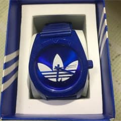アディダス時計のサムネイル