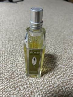 L'Occitane Verveine 香水のサムネイル