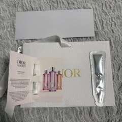 Dior 香水　サンプル　ギフトバックセットのサムネイル