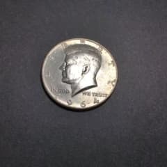 ケネディハーフダラー 銀貨 1964年 本物 - メルカリ