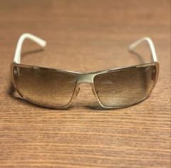 GUCCI サングラス GG1821/S ホワイト×ゴールドのサムネイル
