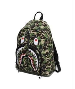 【❤️あずき様専用❤️】A BATHING APECAMOSHARK DAYPACKのサムネイル