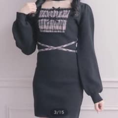【美品】pium ピウム ヨーク切替クロステープニットワンピースのサムネイル