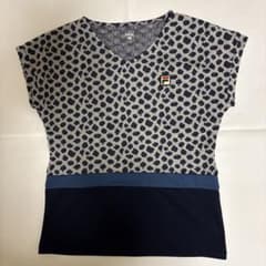 美品　フィラ　テニスウェア　シャツ　レディースMサイズ　FILAのサムネイル