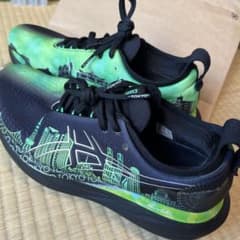 アシックスGEL-NIMBUS 25 東京マラソン限定品のサムネイル