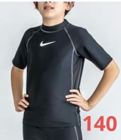 Nike ラッシュガード140 Sサイズのサムネイル