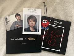 Nissy MAC コラボ　ショップバッグ　ポストカードのサムネイル