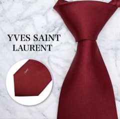 極美品】イヴサンローラン ネクタイ ソリッド ワインレッド YSLロゴ