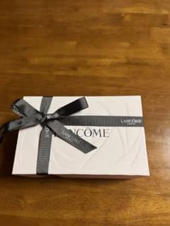 LANCOME ギフトボックス ホワイトのサムネイル
