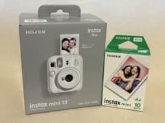 【新品】instax mini13 クレイホワイト + フィルム1個　即日発送のサムネイル